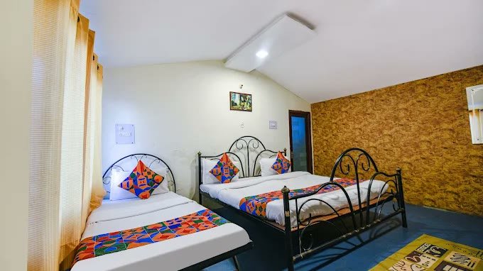 Family Triple Cottage Room with double and single bed
